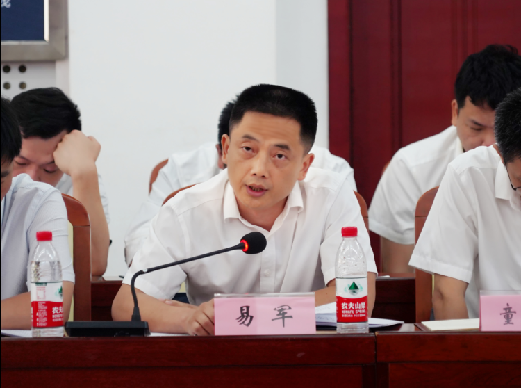 易军.jpg 图片
